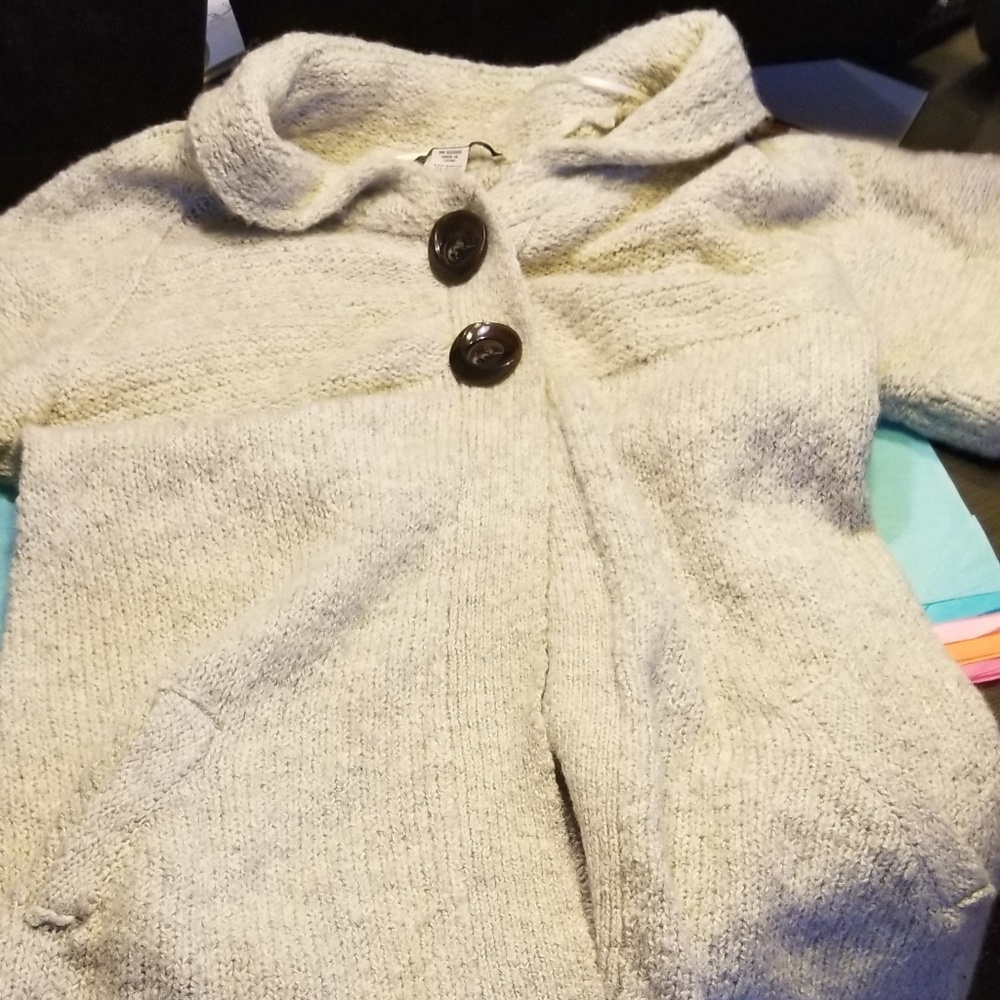 🐑 American Rag 2-Button Sweater - Picture 3 of 6